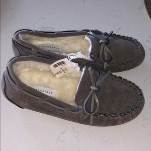 Aeropostale slippers